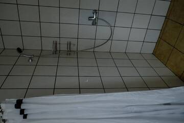 Фото номера Трехместный номер «Комфорт» с душем Гостевой дом Topoliu 16 guesthouse г. Швянтойи 2